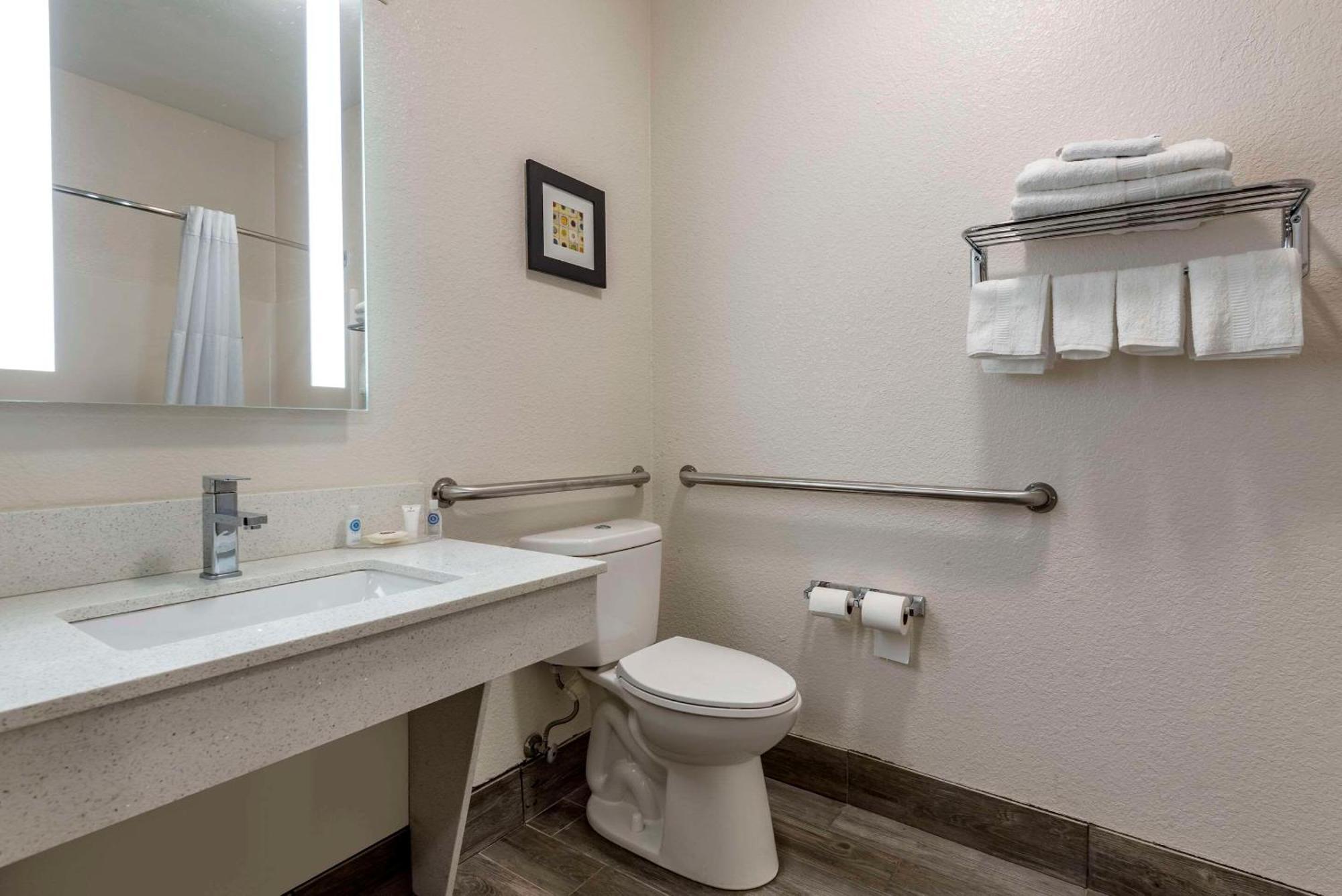 Comfort Inn & Suites Liverpool - Syracuse Экстерьер фото