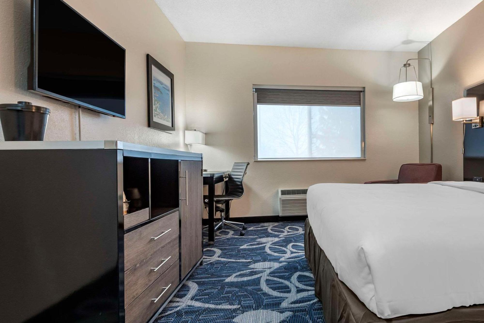Comfort Inn & Suites Liverpool - Syracuse Экстерьер фото