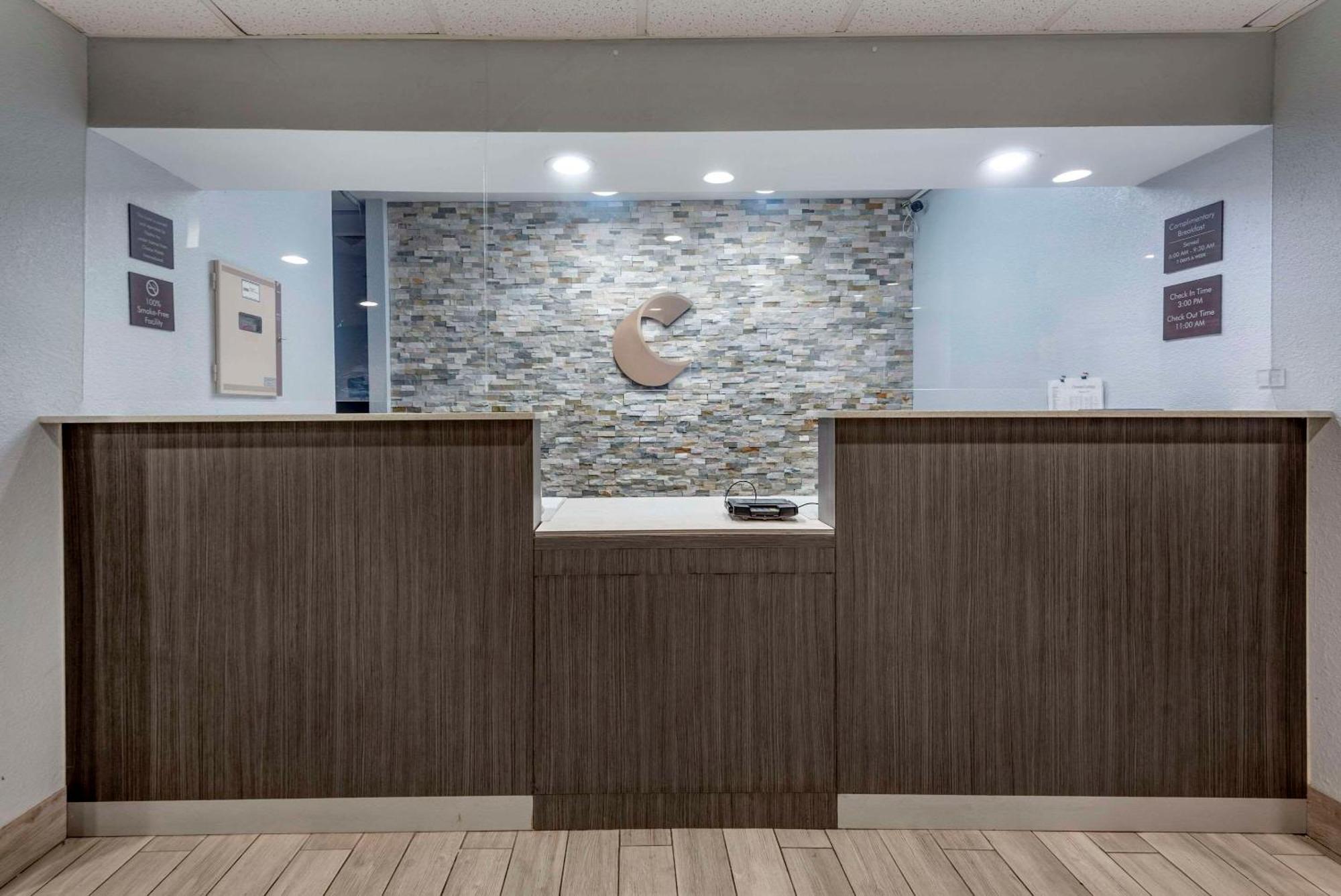 Comfort Inn & Suites Liverpool - Syracuse Экстерьер фото